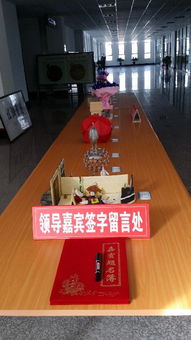 杏林春暖展芳華 醫(yī)學(xué)院校園文化藝術(shù)巡展活動(dòng)側(cè)記